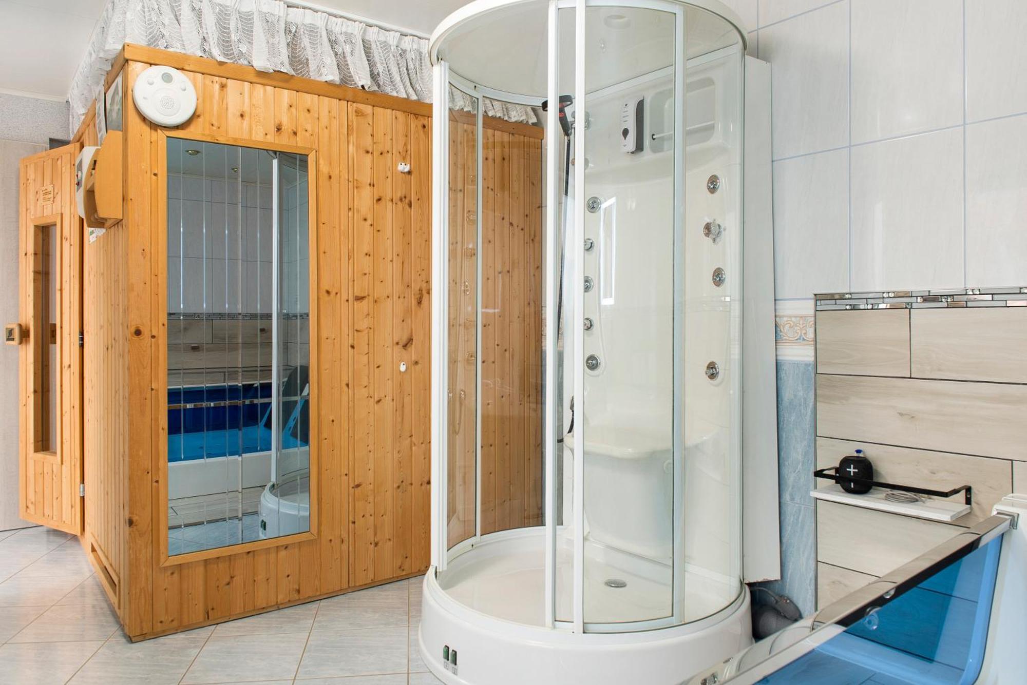 Spawo Mit Sauna Und Whirpool Pfullendorf Luaran gambar